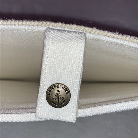 LANDS END TABLET CASE - Picture 3 of 4